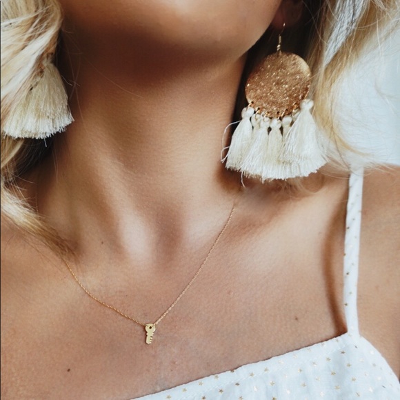 •LAST ONE//Portugal Tassel Earrings• - Picture 4 of 5